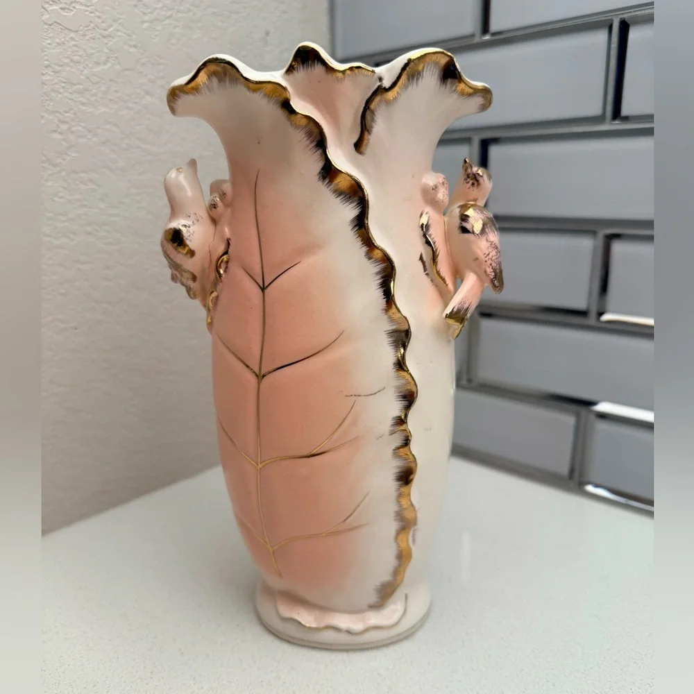 Vintage Pink and Gold Leaf-Detail Porcelain Vase Birds 1950s 1960s Mid-Century